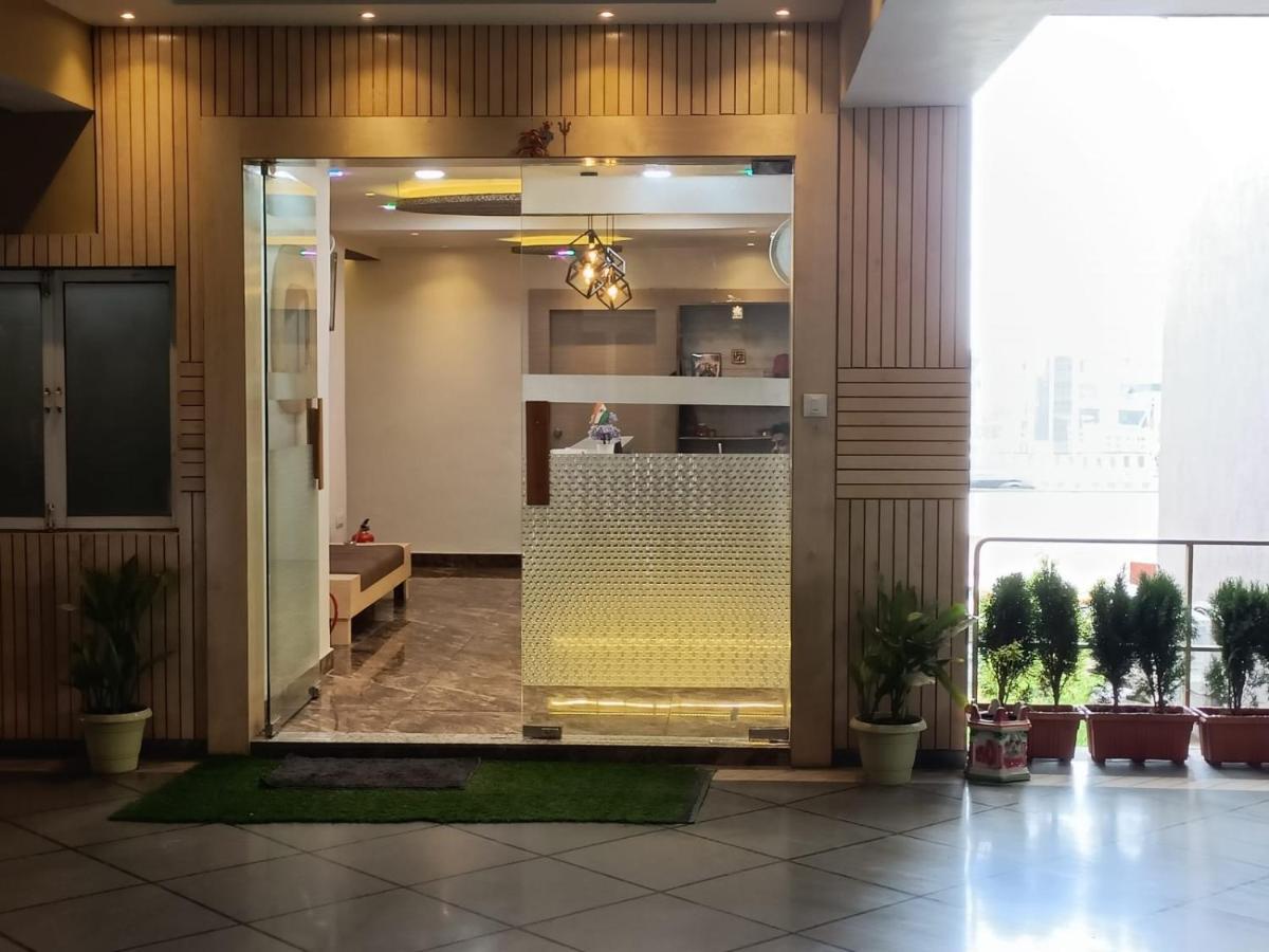 Fabhotel Symphony Grand Ahmadabad Zewnętrze zdjęcie