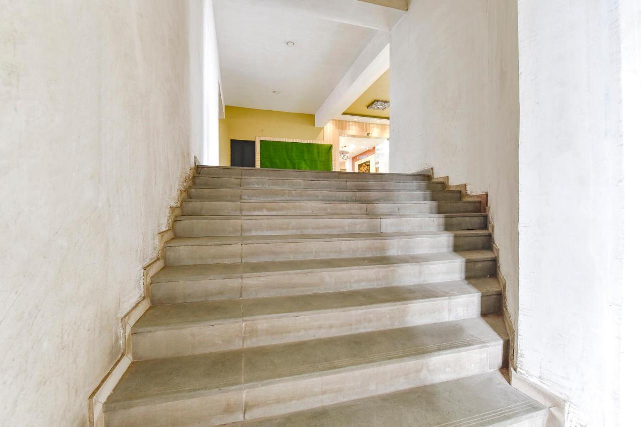 Fabhotel Symphony Grand Ahmadabad Zewnętrze zdjęcie