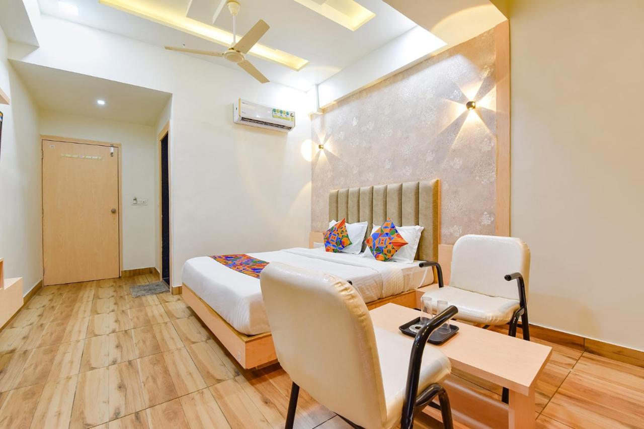 Fabhotel Symphony Grand Ahmadabad Zewnętrze zdjęcie