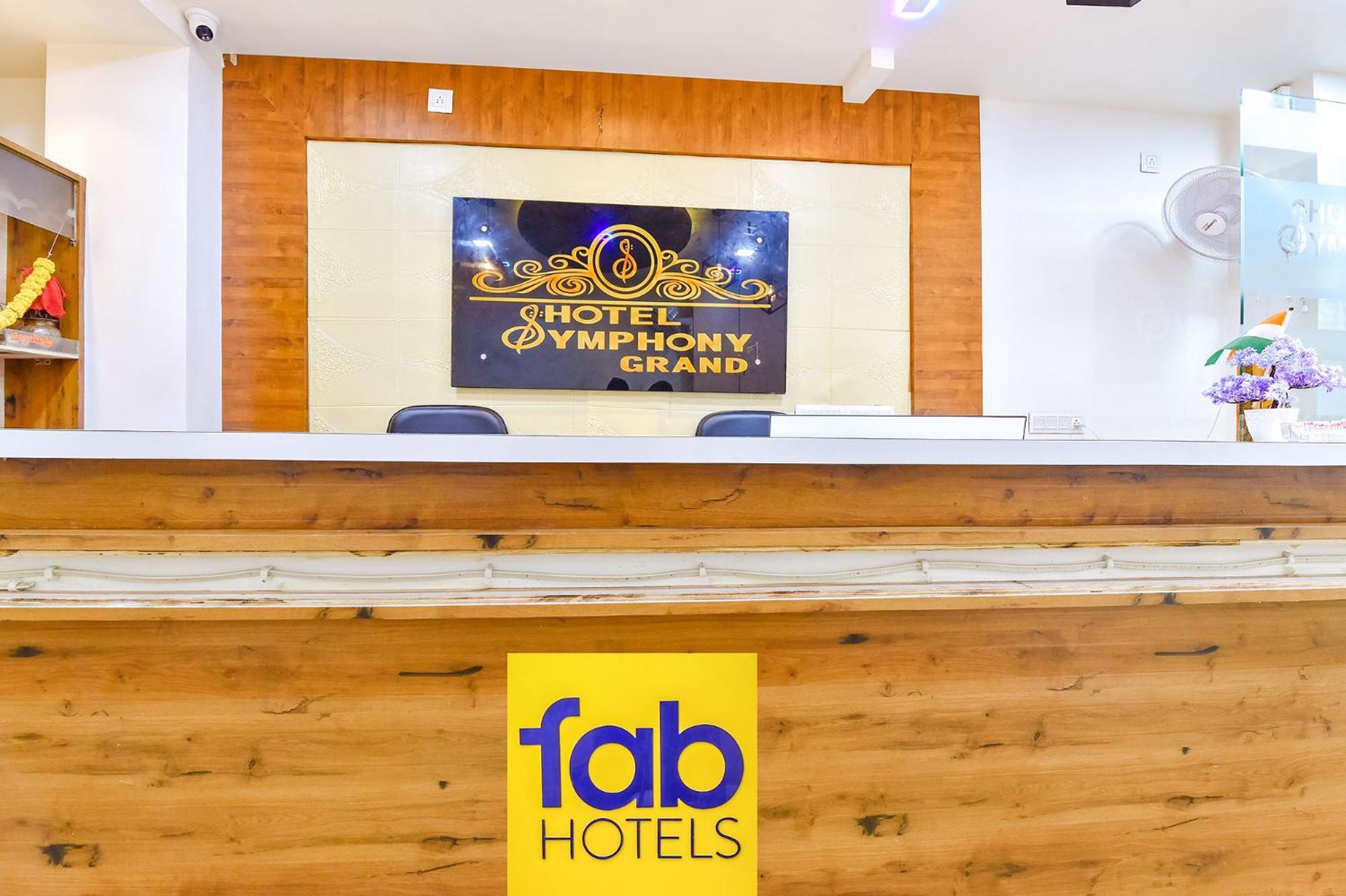 Fabhotel Symphony Grand Ahmadabad Zewnętrze zdjęcie
